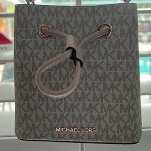 Michael Kors Mini Bucket Bag